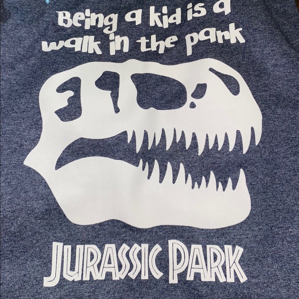 NWOT SCREENPRINT TEE